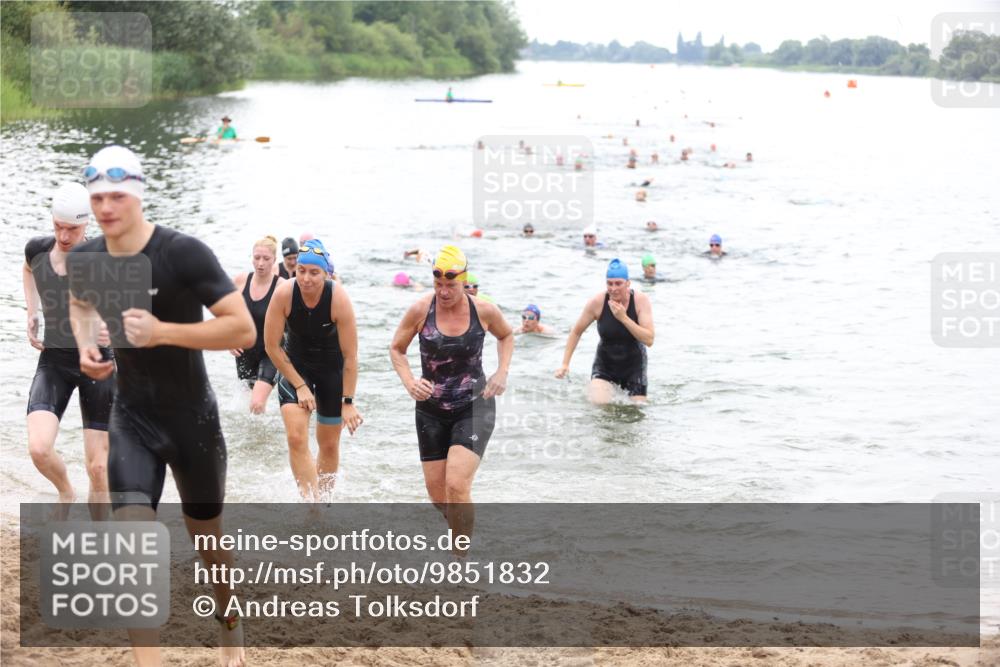 21.06.2026 - 29. Vierlanden-Triathlon Andreas Tolksdorf http://msf.ph/oto/9851832 21.06.2026 10:18:36 Schwimmen 368, 391, 482, 490, 510, 511, 513, 516, 539, 558, 582, 583, 590, 605, 608 meine-sportfotos.de
