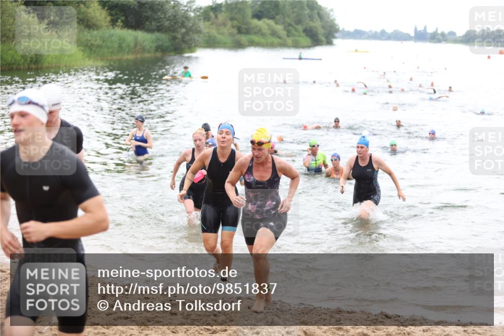 21.06.2026 - 29. Vierlanden-Triathlon Andreas Tolksdorf http://msf.ph/oto/9851837 21.06.2026 10:18:36 Schwimmen 368, 391, 482, 490, 510, 511, 513, 516, 539, 558, 582, 583, 590, 605, 608 meine-sportfotos.de