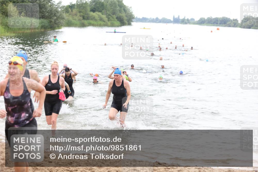 21.06.2026 - 29. Vierlanden-Triathlon Andreas Tolksdorf http://msf.ph/oto/9851861 21.06.2026 10:18:38 Schwimmen 368, 391, 482, 490, 510, 511, 513, 516, 539, 556, 558, 583, 590, 605, 608 meine-sportfotos.de