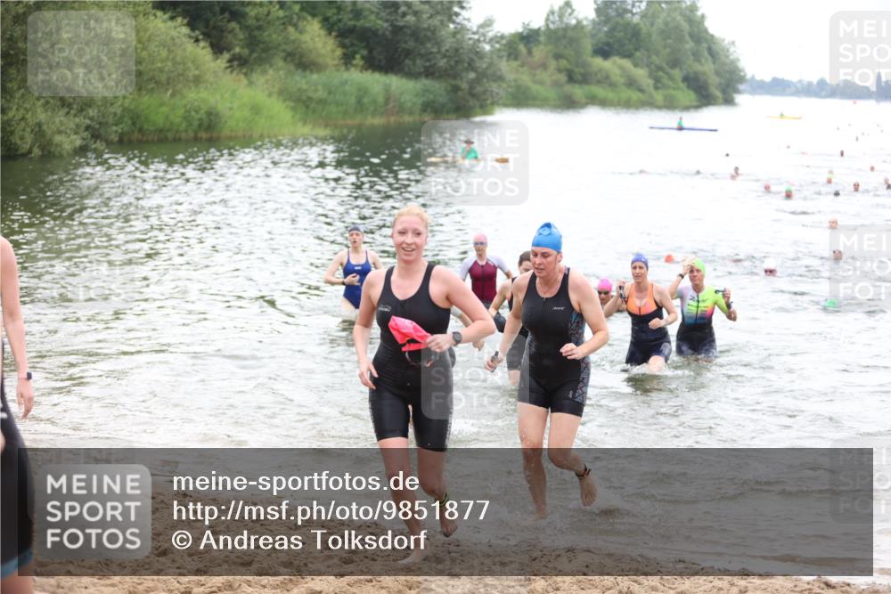 21.06.2026 - 29. Vierlanden-Triathlon Andreas Tolksdorf http://msf.ph/oto/9851877 21.06.2026 10:18:39 Schwimmen 368, 391, 482, 490, 510, 511, 516, 556, 558, 583, 590, 601, 608 meine-sportfotos.de