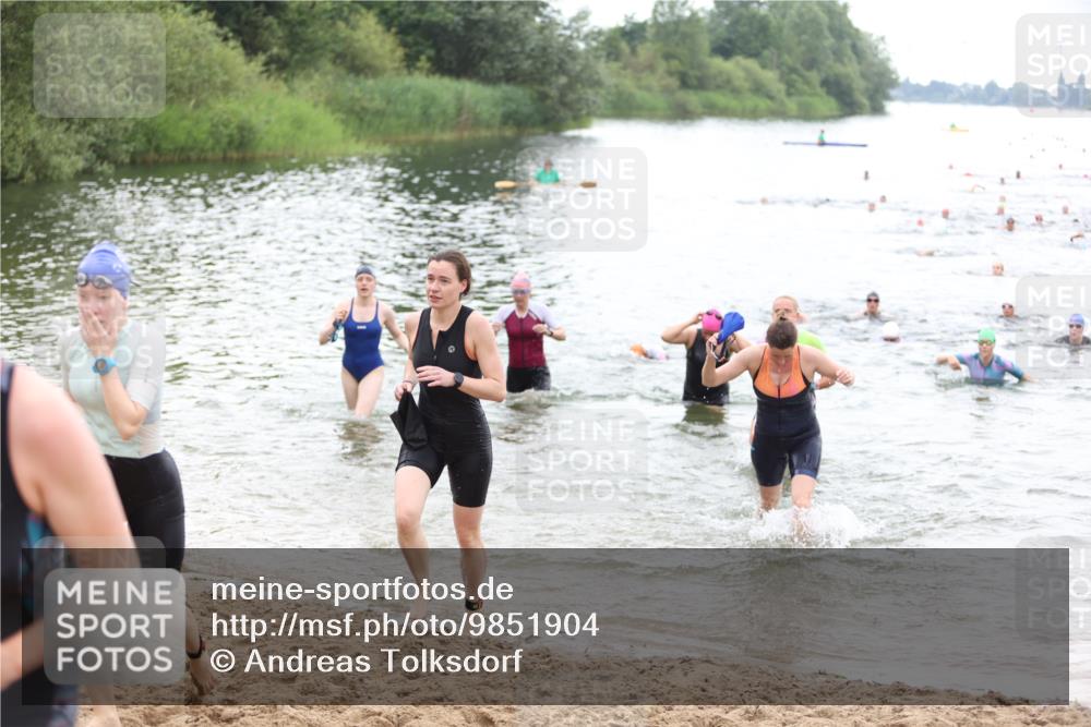 21.06.2026 - 29. Vierlanden-Triathlon Andreas Tolksdorf http://msf.ph/oto/9851904 21.06.2026 10:18:42 Schwimmen 482, 490, 510, 511, 516, 556, 558, 583, 590, 601 meine-sportfotos.de