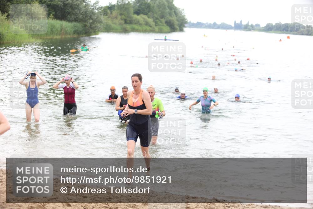 21.06.2026 - 29. Vierlanden-Triathlon Andreas Tolksdorf http://msf.ph/oto/9851921 21.06.2026 10:18:43 Schwimmen 482, 490, 510, 511, 516, 524, 551, 556, 558, 590, 601 meine-sportfotos.de