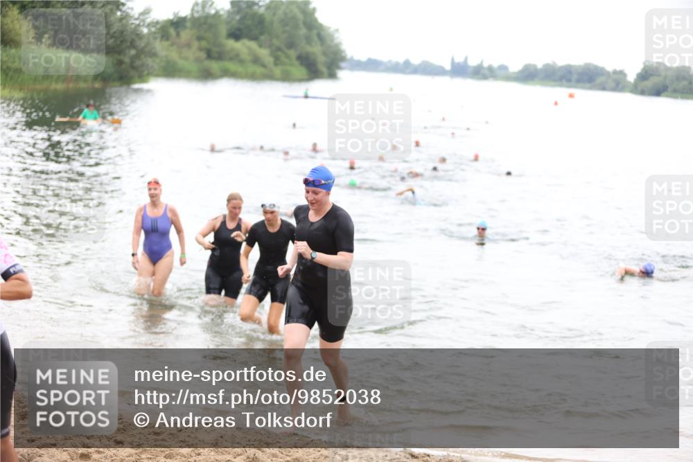 21.06.2026 - 29. Vierlanden-Triathlon Andreas Tolksdorf http://msf.ph/oto/9852038 21.06.2026 10:18:57 Schwimmen 355, 492, 497, 512, 524, 551, 561, 570, 595, 615 meine-sportfotos.de