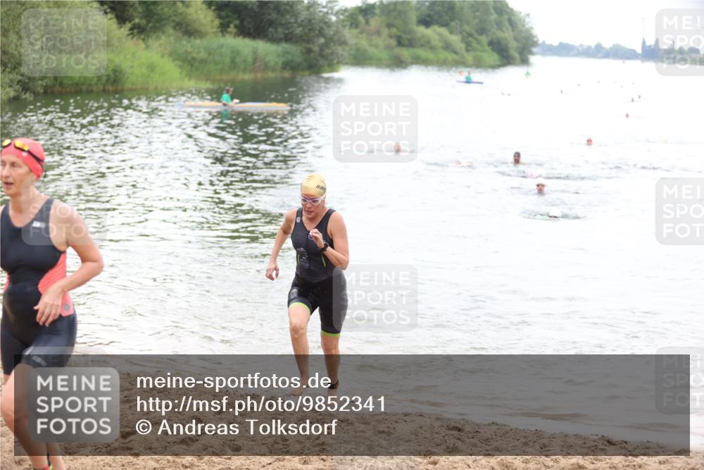 21.06.2026 - 29. Vierlanden-Triathlon Andreas Tolksdorf http://msf.ph/oto/9852341 21.06.2026 10:19:51 Schwimmen 314, 484, 568, 586 meine-sportfotos.de