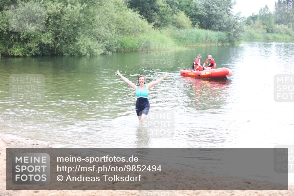 21.06.2026 - 29. Vierlanden-Triathlon Andreas Tolksdorf http://msf.ph/oto/9852494 21.06.2026 10:24:00 Schwimmen 560, 589, 611 meine-sportfotos.de