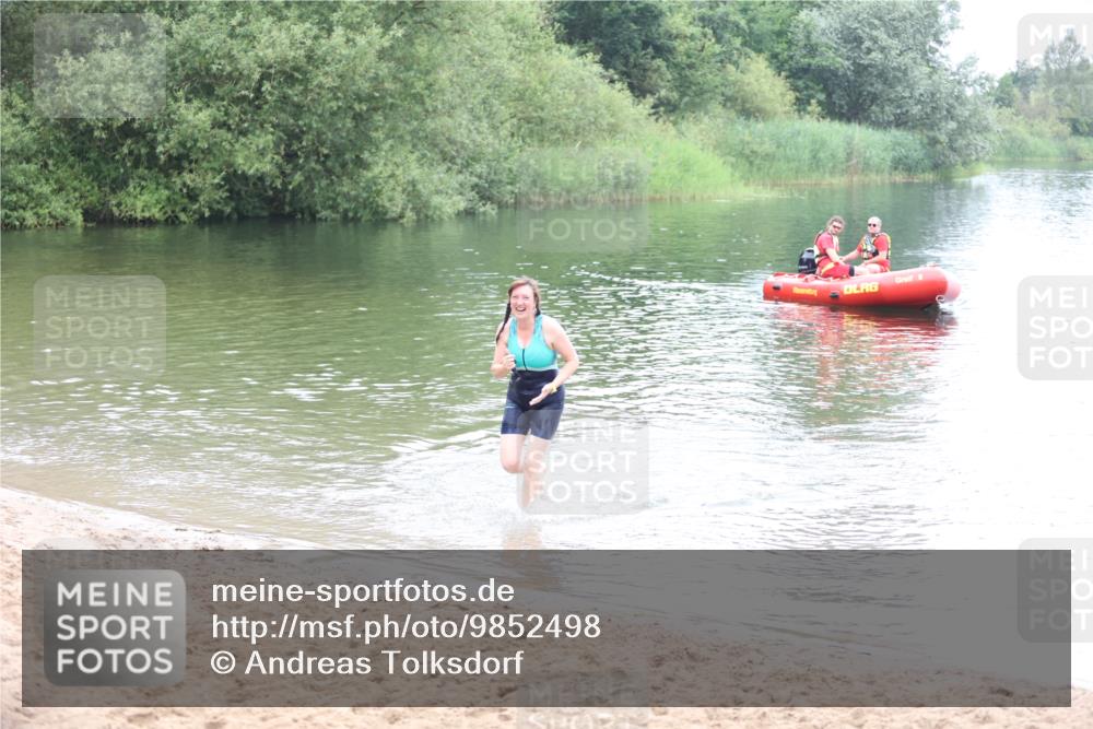 21.06.2026 - 29. Vierlanden-Triathlon Andreas Tolksdorf http://msf.ph/oto/9852498 21.06.2026 10:24:02 Schwimmen 560, 589, 611 meine-sportfotos.de