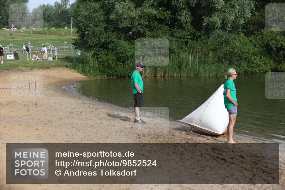 21.06.2026 - 29. Vierlanden-Triathlon Andreas Tolksdorf http://msf.ph/oto/9852524 21.06.2026 08:28:10 Schwimmen  meine-sportfotos.de
