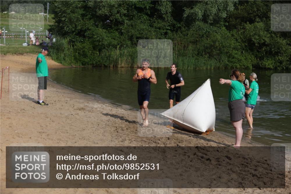 21.06.2026 - 29. Vierlanden-Triathlon Andreas Tolksdorf http://msf.ph/oto/9852531 21.06.2026 08:32:43 Schwimmen 2, 16, 26, 47 meine-sportfotos.de