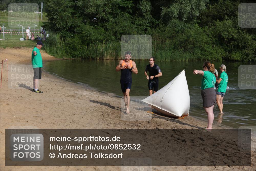 21.06.2026 - 29. Vierlanden-Triathlon Andreas Tolksdorf http://msf.ph/oto/9852532 21.06.2026 08:32:43 Schwimmen 2, 16, 26, 47 meine-sportfotos.de