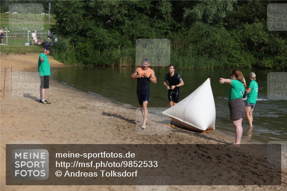 21.06.2026 - 29. Vierlanden-Triathlon Andreas Tolksdorf http://msf.ph/oto/9852533 21.06.2026 08:32:43 Schwimmen 2, 16, 26, 47 meine-sportfotos.de