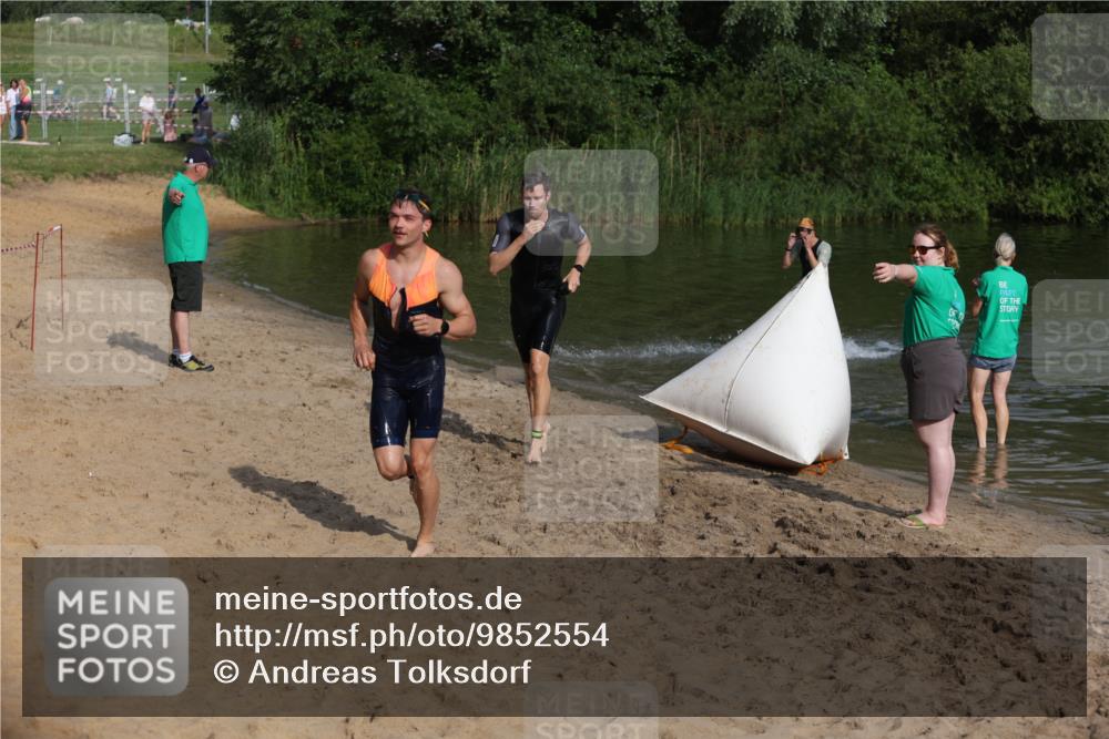 21.06.2026 - 29. Vierlanden-Triathlon Andreas Tolksdorf http://msf.ph/oto/9852554 21.06.2026 08:32:44 Schwimmen 2, 16, 26, 47 meine-sportfotos.de