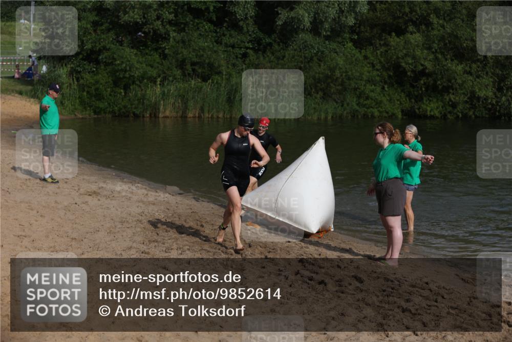 21.06.2026 - 29. Vierlanden-Triathlon Andreas Tolksdorf http://msf.ph/oto/9852614 21.06.2026 08:33:43 Schwimmen  meine-sportfotos.de