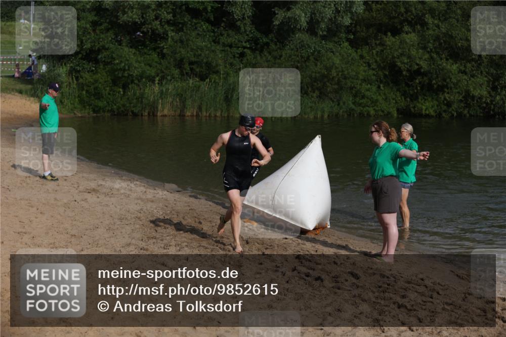 21.06.2026 - 29. Vierlanden-Triathlon Andreas Tolksdorf http://msf.ph/oto/9852615 21.06.2026 08:33:43 Schwimmen  meine-sportfotos.de