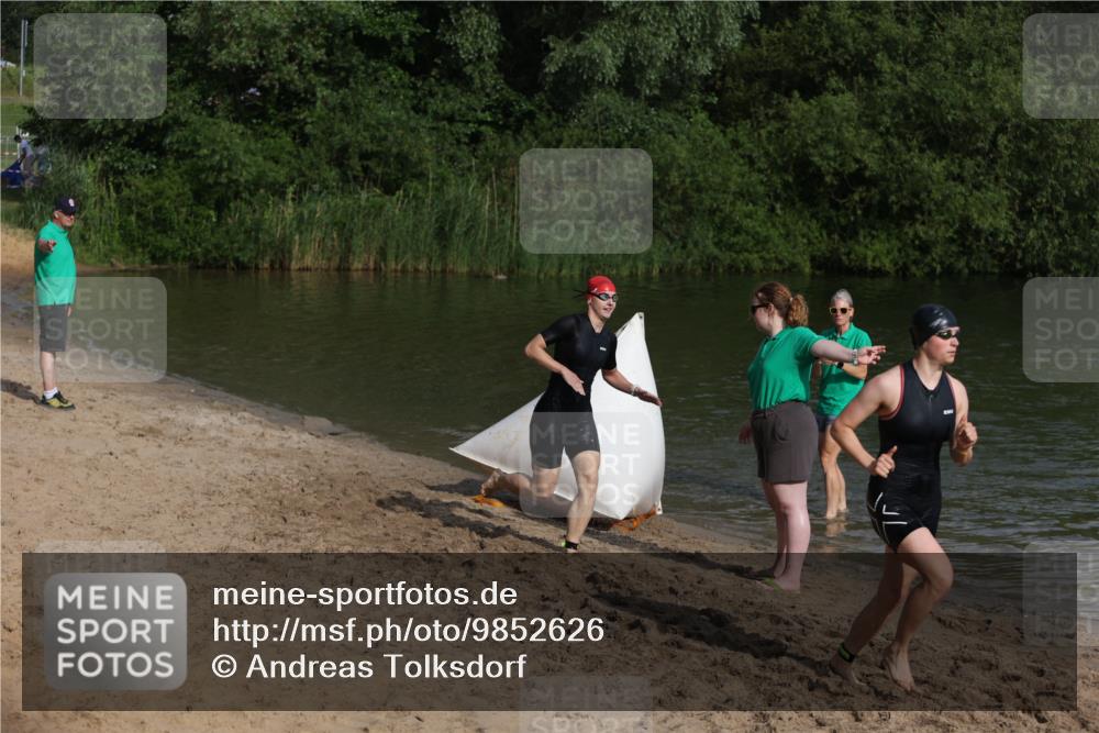 21.06.2026 - 29. Vierlanden-Triathlon Andreas Tolksdorf http://msf.ph/oto/9852626 21.06.2026 08:33:44 Schwimmen  meine-sportfotos.de