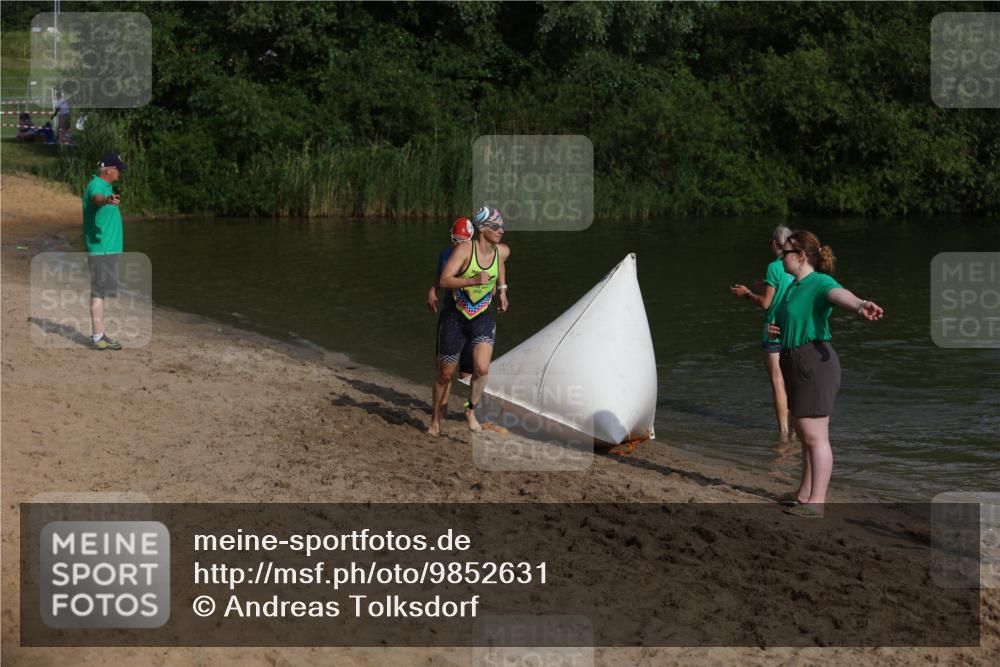 21.06.2026 - 29. Vierlanden-Triathlon Andreas Tolksdorf http://msf.ph/oto/9852631 21.06.2026 08:34:40 Schwimmen  meine-sportfotos.de