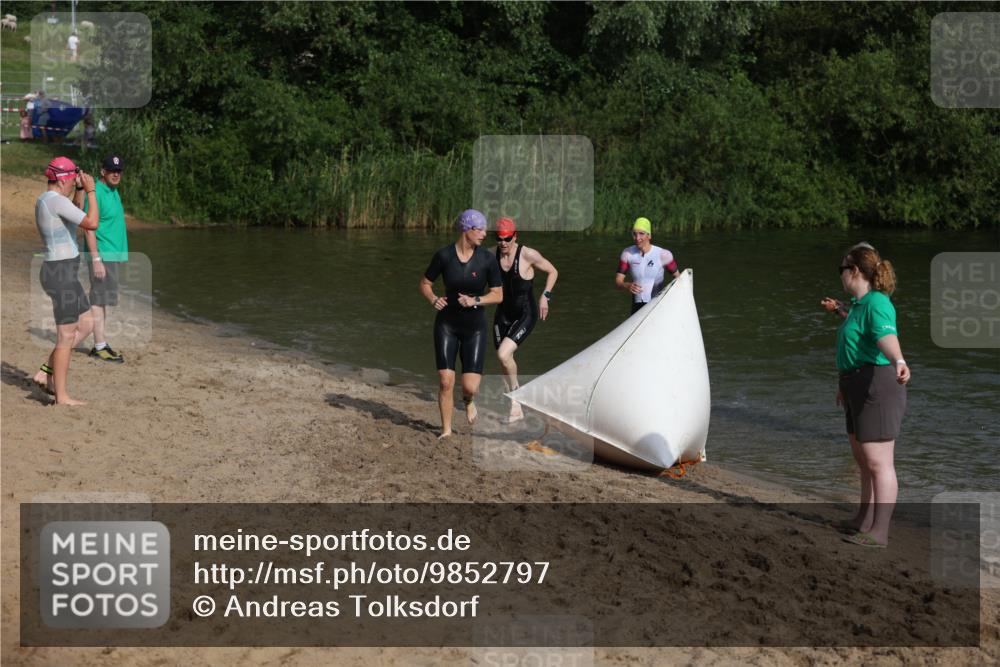 21.06.2026 - 29. Vierlanden-Triathlon Andreas Tolksdorf http://msf.ph/oto/9852797 21.06.2026 08:35:58 Schwimmen  meine-sportfotos.de