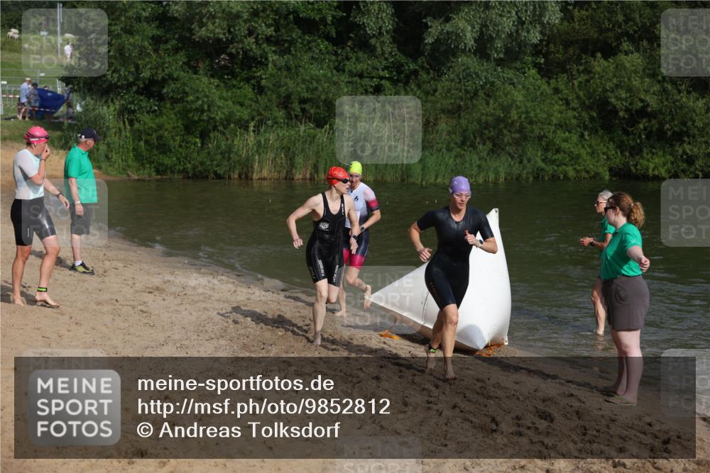 21.06.2026 - 29. Vierlanden-Triathlon Andreas Tolksdorf http://msf.ph/oto/9852812 21.06.2026 08:36:00 Schwimmen  meine-sportfotos.de