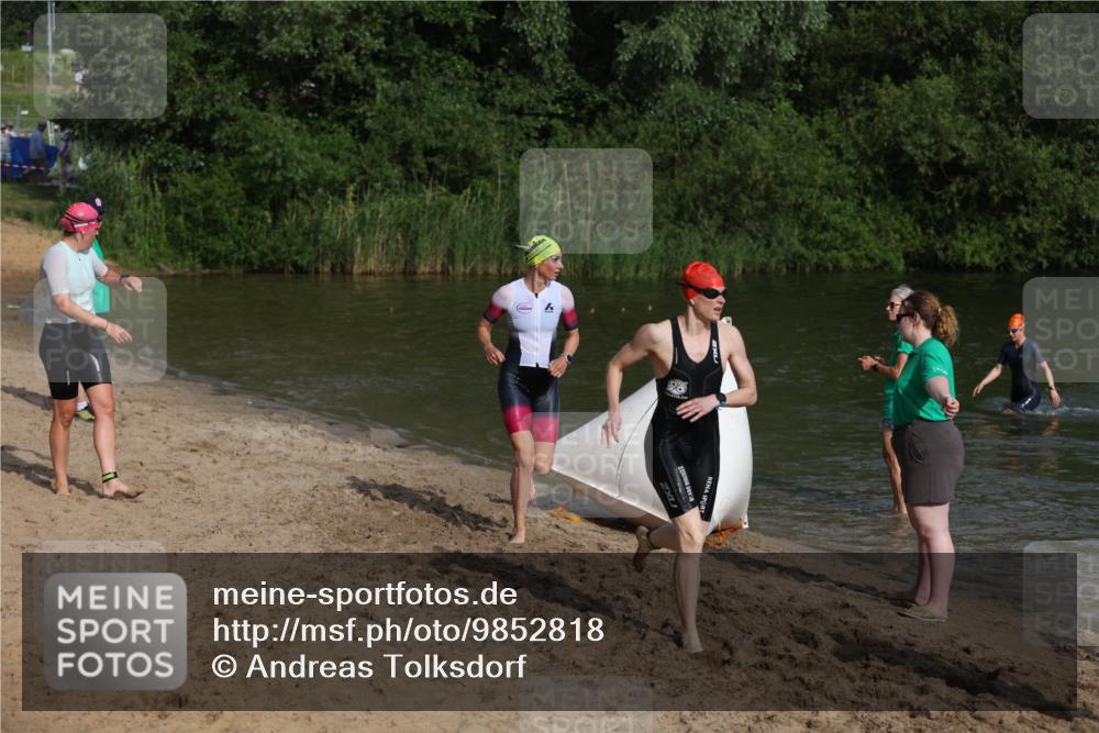 21.06.2026 - 29. Vierlanden-Triathlon Andreas Tolksdorf http://msf.ph/oto/9852818 21.06.2026 08:36:01 Schwimmen  meine-sportfotos.de