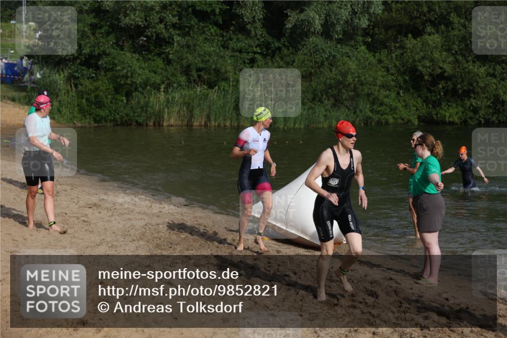 21.06.2026 - 29. Vierlanden-Triathlon Andreas Tolksdorf http://msf.ph/oto/9852821 21.06.2026 08:36:01 Schwimmen  meine-sportfotos.de