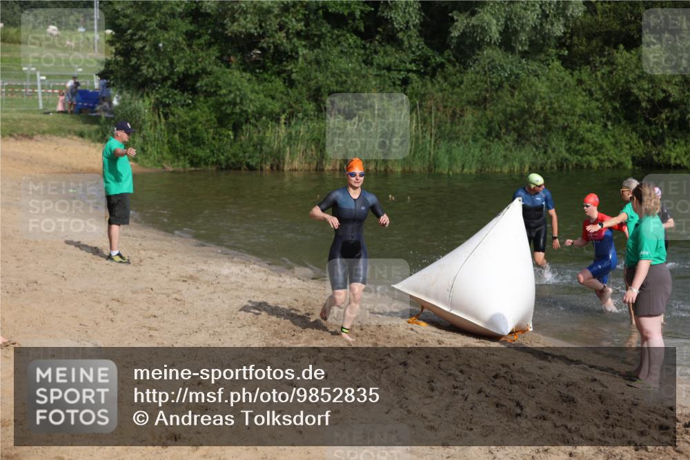 21.06.2026 - 29. Vierlanden-Triathlon Andreas Tolksdorf http://msf.ph/oto/9852835 21.06.2026 08:36:09 Schwimmen  meine-sportfotos.de