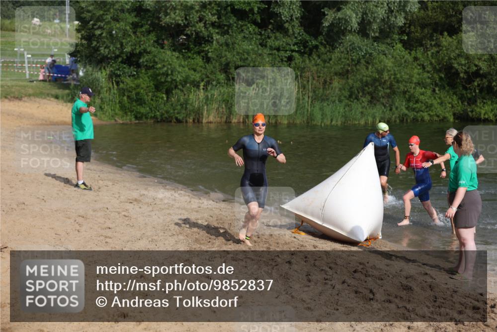 21.06.2026 - 29. Vierlanden-Triathlon Andreas Tolksdorf http://msf.ph/oto/9852837 21.06.2026 08:36:09 Schwimmen  meine-sportfotos.de