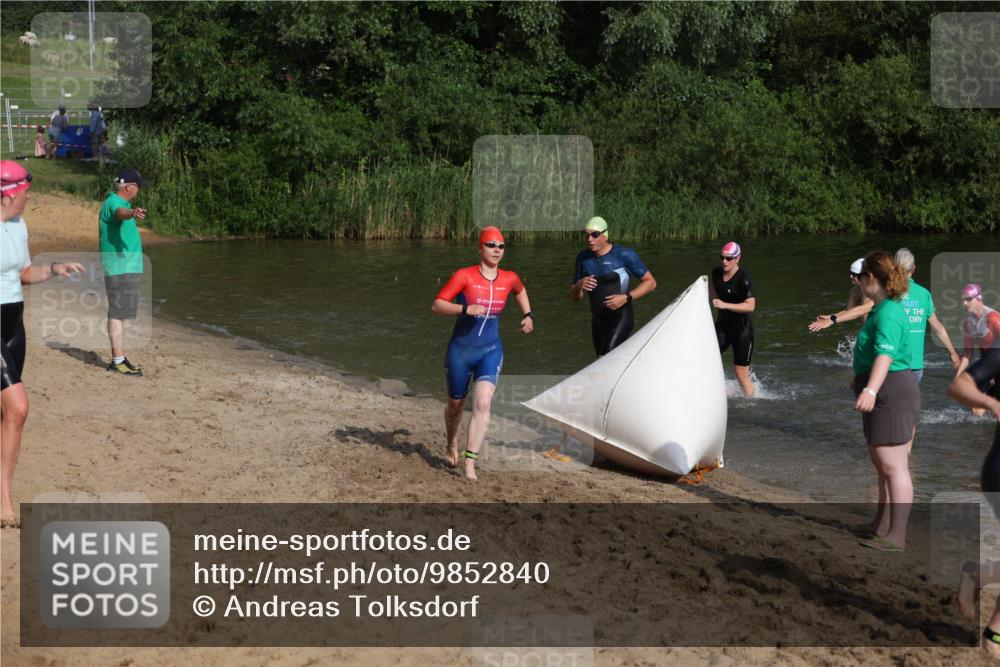 21.06.2026 - 29. Vierlanden-Triathlon Andreas Tolksdorf http://msf.ph/oto/9852840 21.06.2026 08:36:11 Schwimmen  meine-sportfotos.de