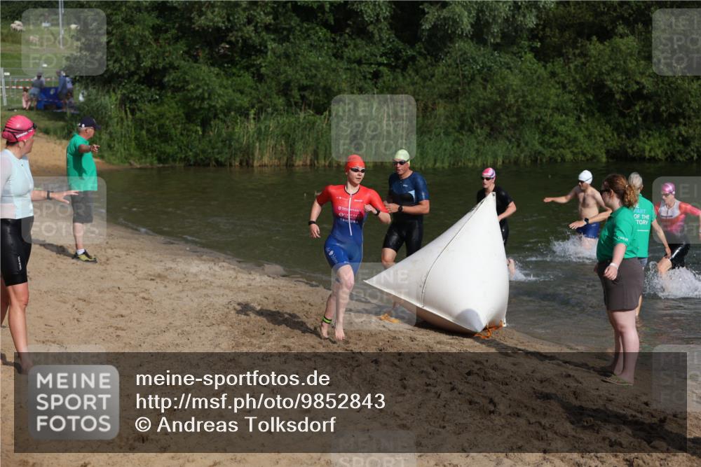 21.06.2026 - 29. Vierlanden-Triathlon Andreas Tolksdorf http://msf.ph/oto/9852843 21.06.2026 08:36:11 Schwimmen  meine-sportfotos.de
