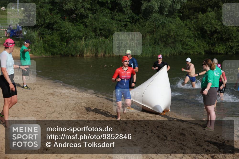 21.06.2026 - 29. Vierlanden-Triathlon Andreas Tolksdorf http://msf.ph/oto/9852846 21.06.2026 08:36:12 Schwimmen  meine-sportfotos.de