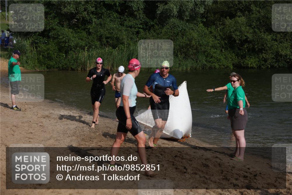 21.06.2026 - 29. Vierlanden-Triathlon Andreas Tolksdorf http://msf.ph/oto/9852851 21.06.2026 08:36:14 Schwimmen  meine-sportfotos.de