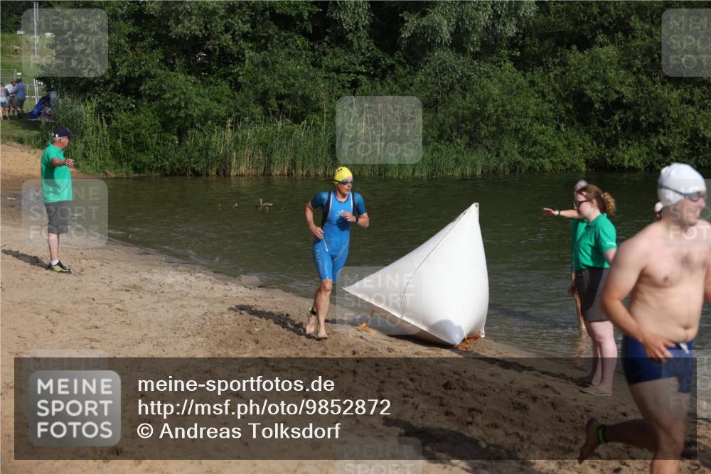 21.06.2026 - 29. Vierlanden-Triathlon Andreas Tolksdorf http://msf.ph/oto/9852872 21.06.2026 08:36:18 Schwimmen  meine-sportfotos.de