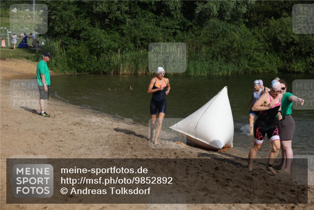 21.06.2026 - 29. Vierlanden-Triathlon Andreas Tolksdorf http://msf.ph/oto/9852892 21.06.2026 08:36:26 Schwimmen  meine-sportfotos.de