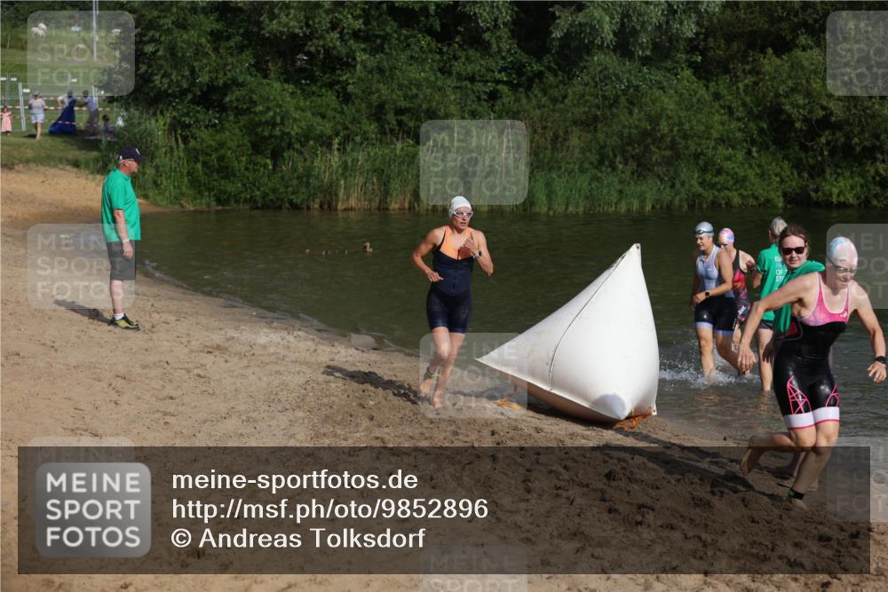 21.06.2026 - 29. Vierlanden-Triathlon Andreas Tolksdorf http://msf.ph/oto/9852896 21.06.2026 08:36:26 Schwimmen  meine-sportfotos.de