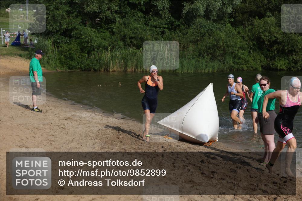 21.06.2026 - 29. Vierlanden-Triathlon Andreas Tolksdorf http://msf.ph/oto/9852899 21.06.2026 08:36:26 Schwimmen  meine-sportfotos.de