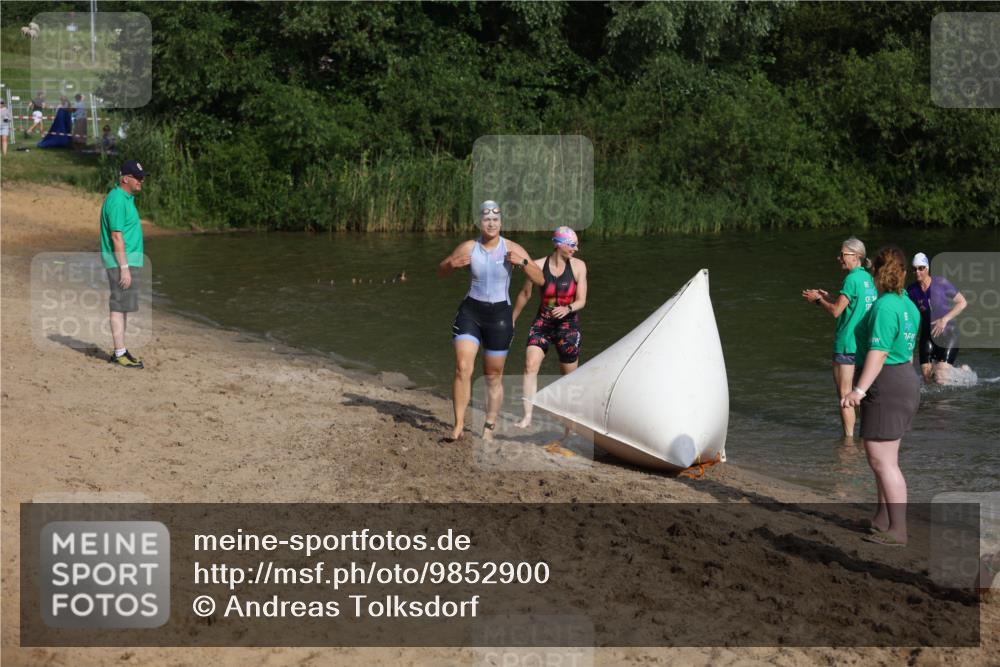 21.06.2026 - 29. Vierlanden-Triathlon Andreas Tolksdorf http://msf.ph/oto/9852900 21.06.2026 08:36:29 Schwimmen  meine-sportfotos.de