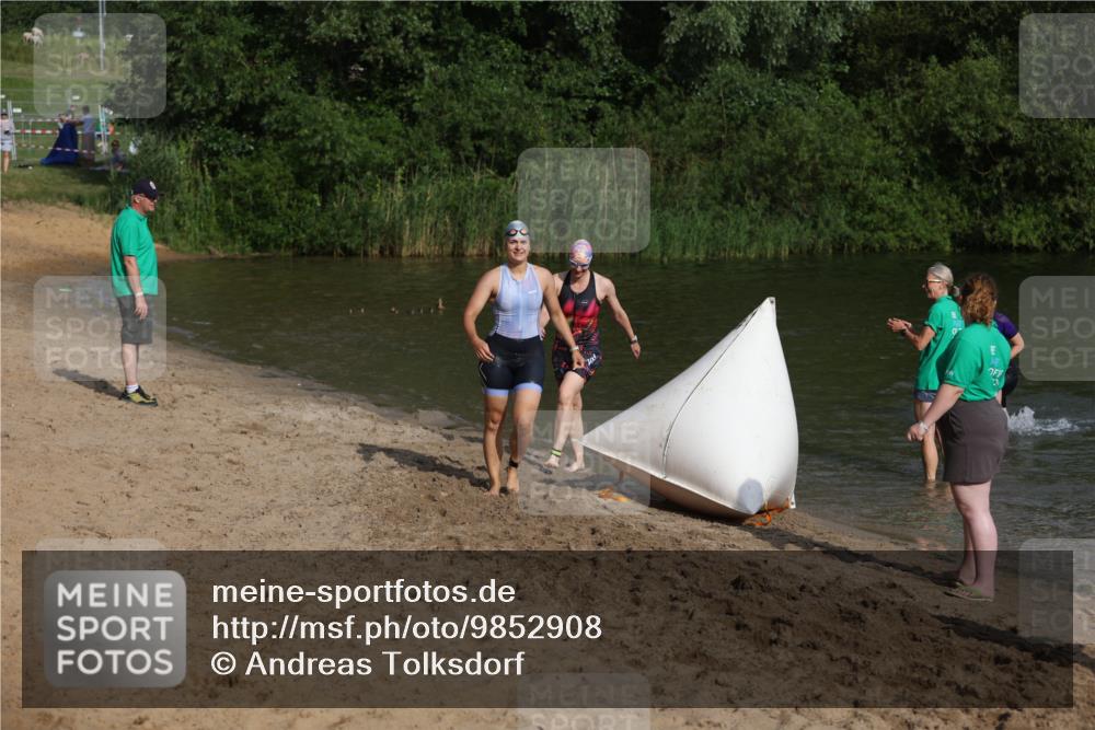 21.06.2026 - 29. Vierlanden-Triathlon Andreas Tolksdorf http://msf.ph/oto/9852908 21.06.2026 08:36:29 Schwimmen  meine-sportfotos.de
