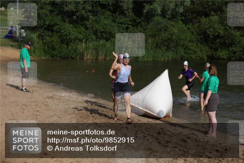 21.06.2026 - 29. Vierlanden-Triathlon Andreas Tolksdorf http://msf.ph/oto/9852915 21.06.2026 08:36:30 Schwimmen  meine-sportfotos.de