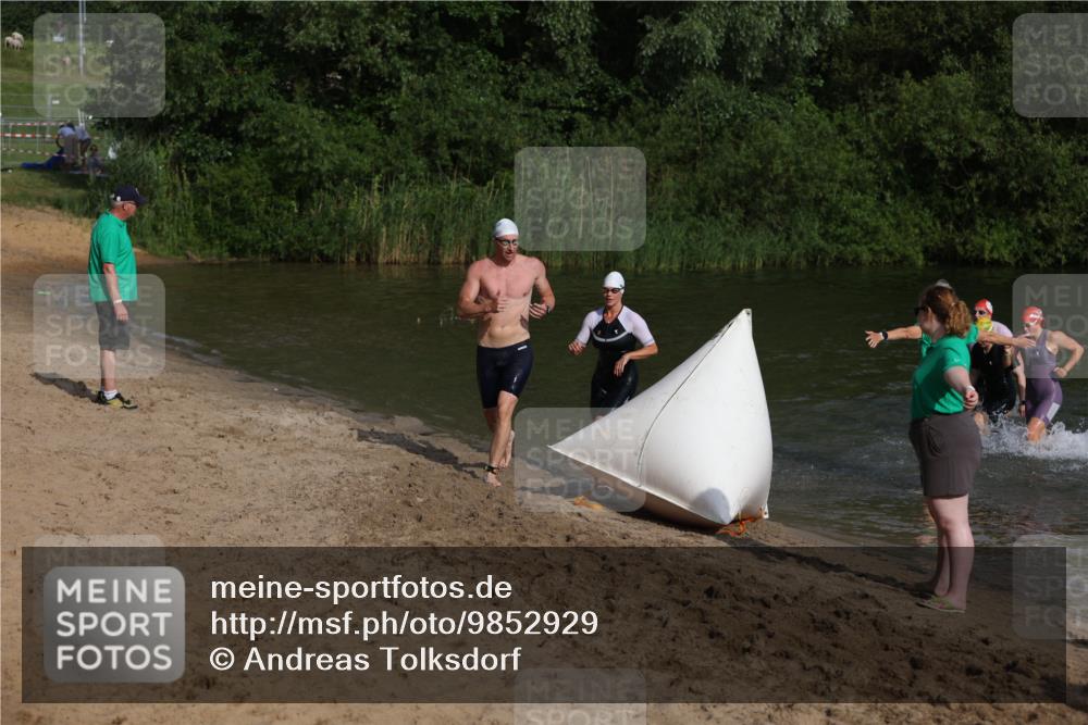 21.06.2026 - 29. Vierlanden-Triathlon Andreas Tolksdorf http://msf.ph/oto/9852929 21.06.2026 08:36:38 Schwimmen 207, 211 meine-sportfotos.de