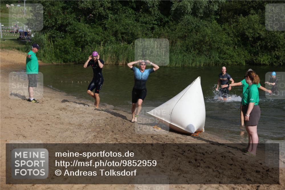 21.06.2026 - 29. Vierlanden-Triathlon Andreas Tolksdorf http://msf.ph/oto/9852959 21.06.2026 08:37:00 Schwimmen 24, 30, 63 meine-sportfotos.de
