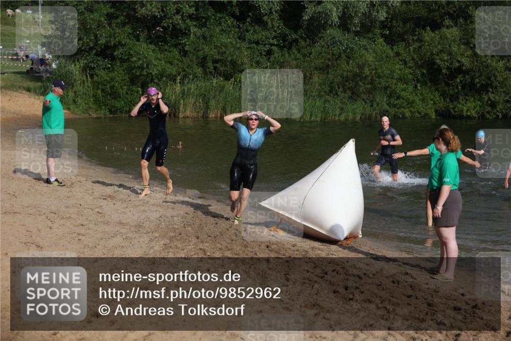21.06.2026 - 29. Vierlanden-Triathlon Andreas Tolksdorf http://msf.ph/oto/9852962 21.06.2026 08:37:00 Schwimmen 24, 30, 63 meine-sportfotos.de