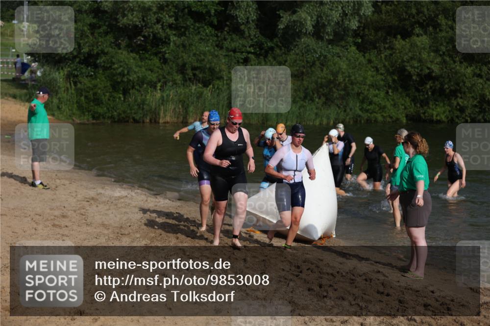 21.06.2026 - 29. Vierlanden-Triathlon Andreas Tolksdorf http://msf.ph/oto/9853008 21.06.2026 08:37:10 Schwimmen 46, 63 meine-sportfotos.de