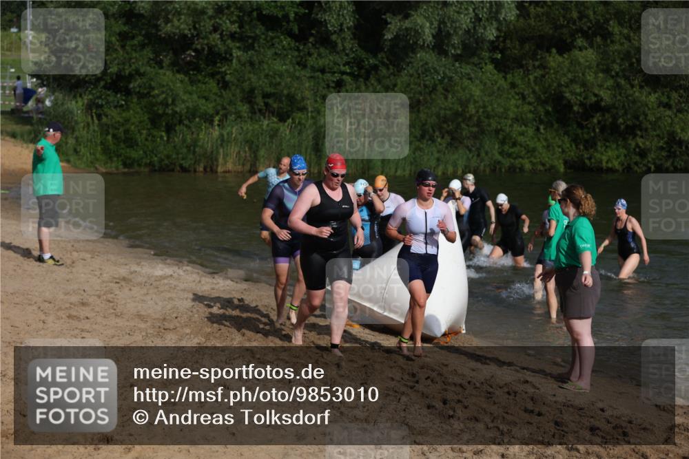 21.06.2026 - 29. Vierlanden-Triathlon Andreas Tolksdorf http://msf.ph/oto/9853010 21.06.2026 08:37:11 Schwimmen 46, 63 meine-sportfotos.de