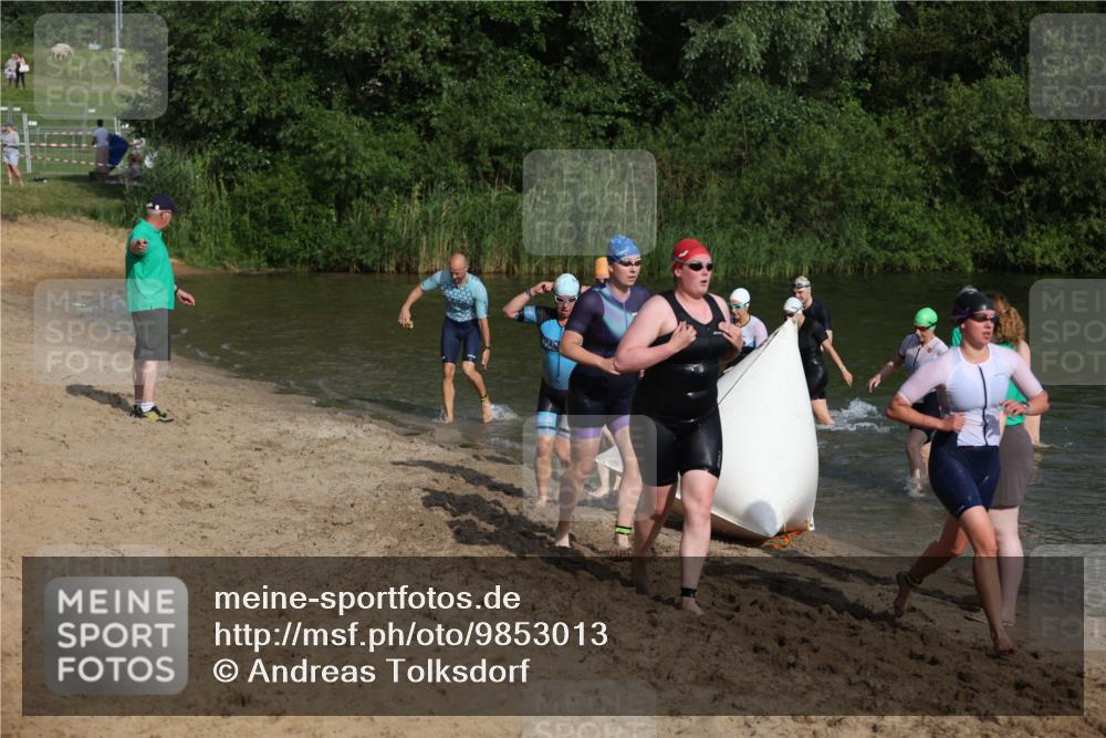 21.06.2026 - 29. Vierlanden-Triathlon Andreas Tolksdorf http://msf.ph/oto/9853013 21.06.2026 08:37:11 Schwimmen 46, 63 meine-sportfotos.de
