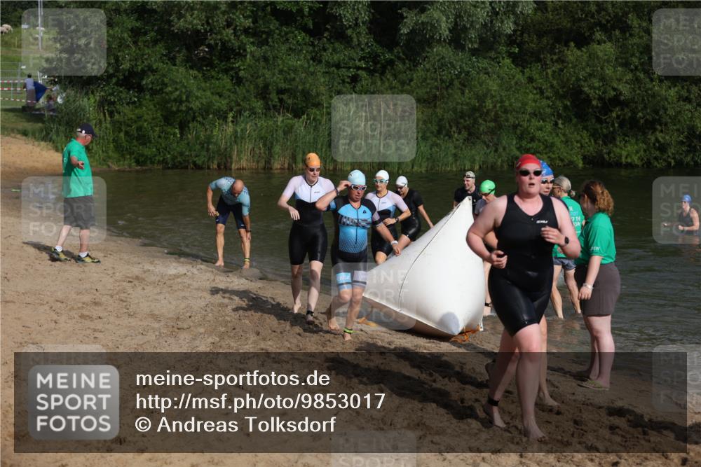 21.06.2026 - 29. Vierlanden-Triathlon Andreas Tolksdorf http://msf.ph/oto/9853017 21.06.2026 08:37:12 Schwimmen 46, 63 meine-sportfotos.de