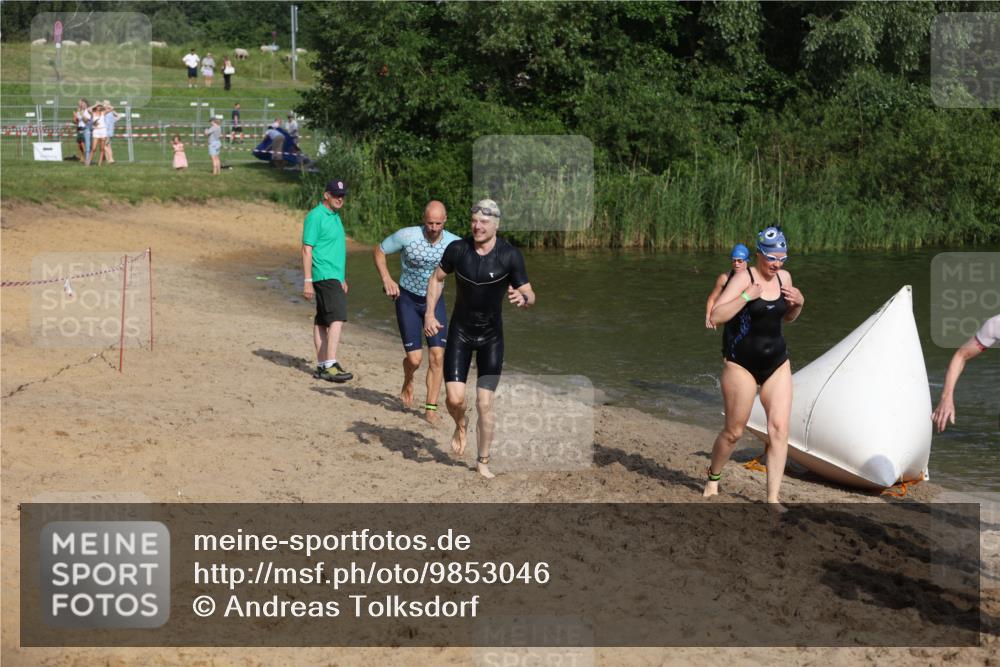 21.06.2026 - 29. Vierlanden-Triathlon Andreas Tolksdorf http://msf.ph/oto/9853046 21.06.2026 08:37:20 Schwimmen 31, 46, 107, 127 meine-sportfotos.de