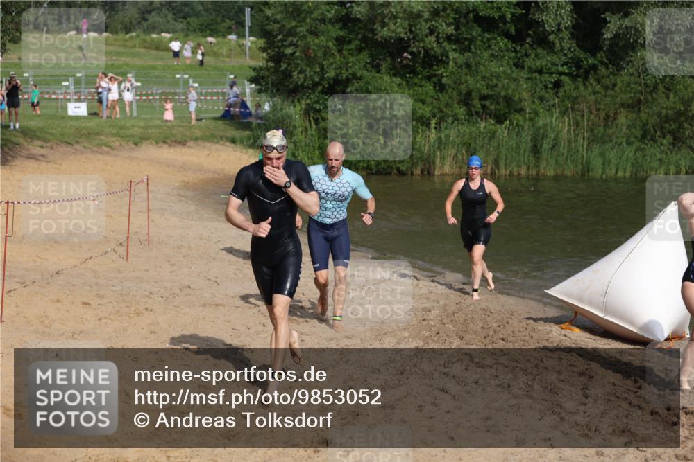 21.06.2026 - 29. Vierlanden-Triathlon Andreas Tolksdorf http://msf.ph/oto/9853052 21.06.2026 08:37:21 Schwimmen 31, 46, 107, 127 meine-sportfotos.de