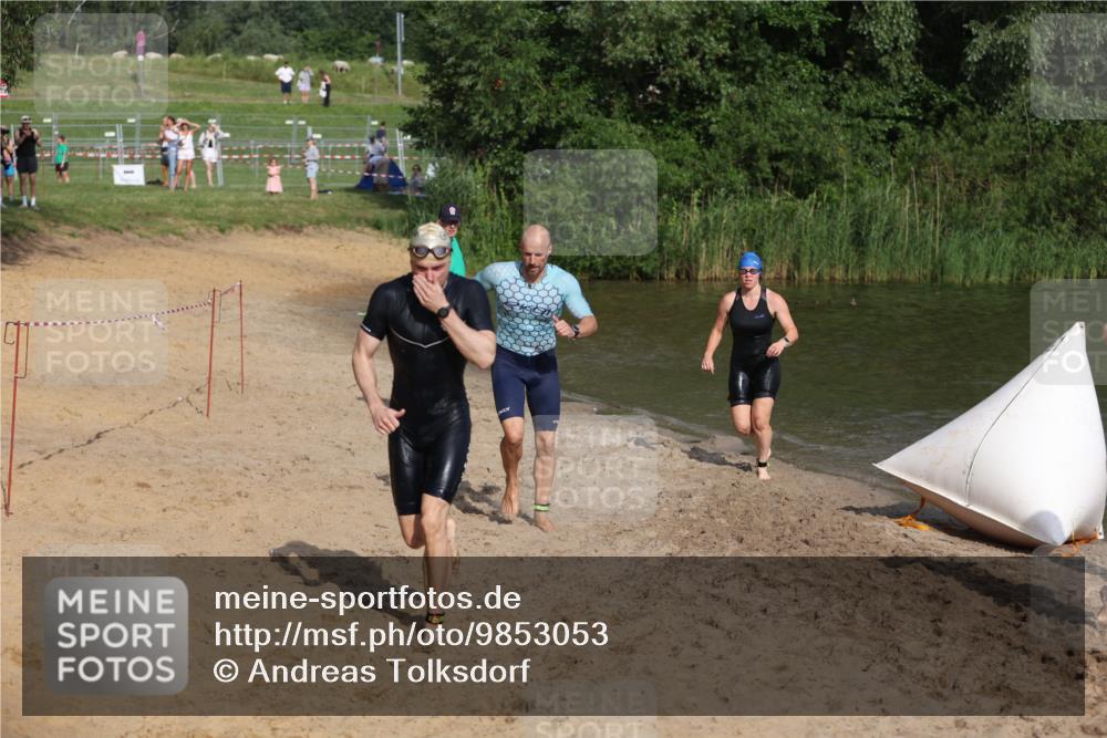 21.06.2026 - 29. Vierlanden-Triathlon Andreas Tolksdorf http://msf.ph/oto/9853053 21.06.2026 08:37:21 Schwimmen 31, 46, 107, 127 meine-sportfotos.de