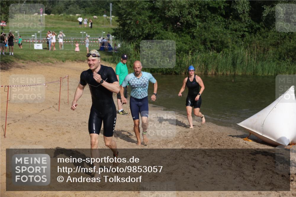 21.06.2026 - 29. Vierlanden-Triathlon Andreas Tolksdorf http://msf.ph/oto/9853057 21.06.2026 08:37:22 Schwimmen 31, 46, 107, 127 meine-sportfotos.de