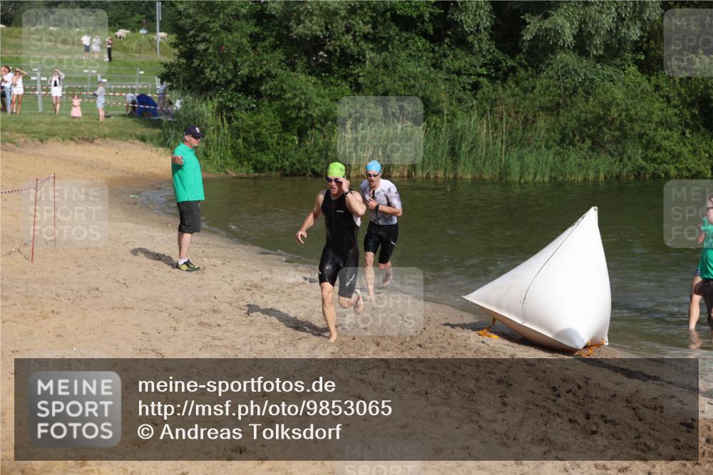 21.06.2026 - 29. Vierlanden-Triathlon Andreas Tolksdorf http://msf.ph/oto/9853065 21.06.2026 08:37:27 Schwimmen 31, 107, 127 meine-sportfotos.de