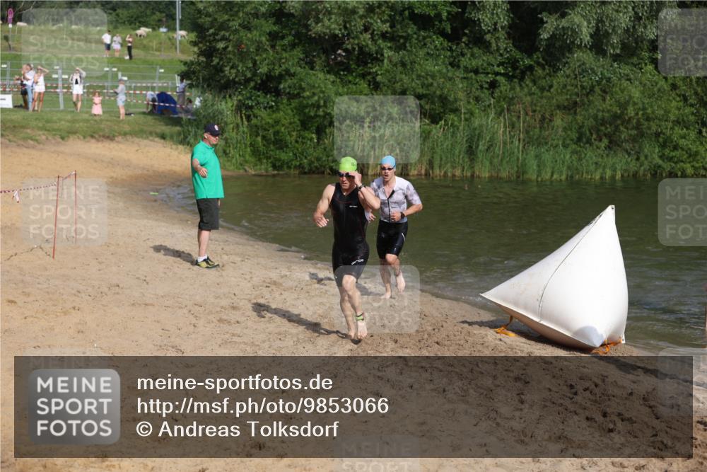 21.06.2026 - 29. Vierlanden-Triathlon Andreas Tolksdorf http://msf.ph/oto/9853066 21.06.2026 08:37:27 Schwimmen 31, 107, 127 meine-sportfotos.de