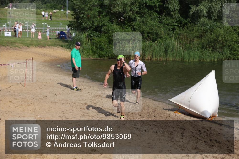 21.06.2026 - 29. Vierlanden-Triathlon Andreas Tolksdorf http://msf.ph/oto/9853069 21.06.2026 08:37:27 Schwimmen 31, 107, 127 meine-sportfotos.de